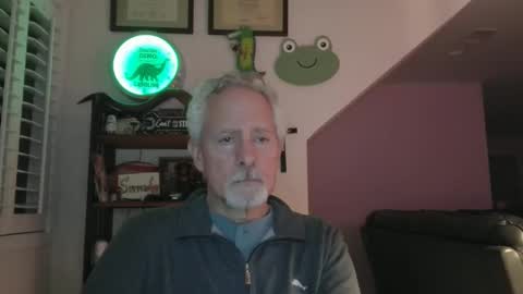 Snapshot of sir_lust_alot chatting on May 4, 2026, 1:01 am Don Roberto online show from May 4, 2026, 1:01 am