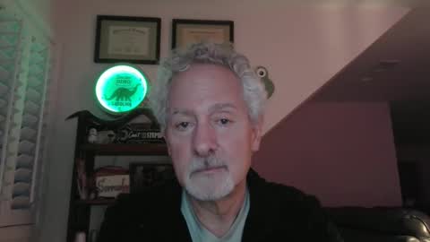 Snapshot of sir_lust_alot chatting on May 8, 2026, 10:20 am Don Roberto online show from May 8, 2026, 10:20 am