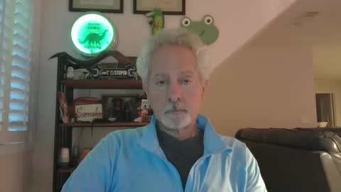 Snapshot of sir_lust_alot chatting on May 10, 2026, 10:53 am Don Roberto online show from May 10, 2026, 10:53 am