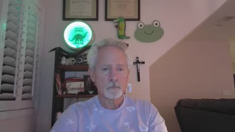 Snapshot of sir_lust_alot chatting on May 12, 2026, 1:36 am Don Roberto online show from May 12, 2026, 1:36 am
