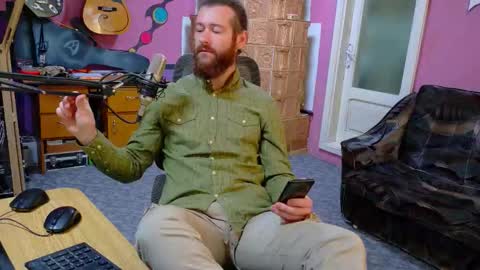 I am The Fourth and only Sir. Pelo online show from December 16, 2025, 12:21 pm