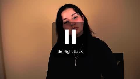 Snapshot of siren_dahlia_ chatting on October 25, 2025, 7:08 pm Mina online show from October 25, 2025, 7:08 pm