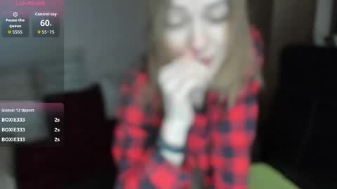 sirenasilk online show from April 12, 2026, 3:06 pm