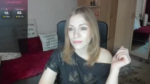 Snapshot of sirenasilk chatting on July 3, 2026, 9:37 am sirenasilk online show from July 3, 2026, 9:37 am