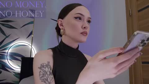 Goddess Sirena online show from February 18, 2026, 8:05 pm