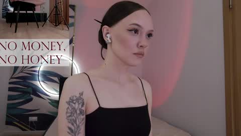 Goddess Sirena online show from April 29, 2026, 6:58 pm