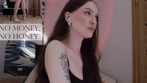 Goddess Sirena online show from May 5, 2026, 9:01 pm