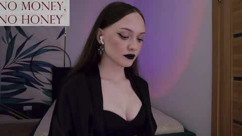 Goddess Sirena online show from May 15, 2026, 10:39 pm