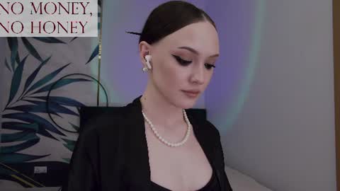 Goddess Sirena online show from June 13, 2026, 1:25 am