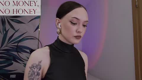 Goddess Sirena online show from June 16, 2026, 8:44 pm