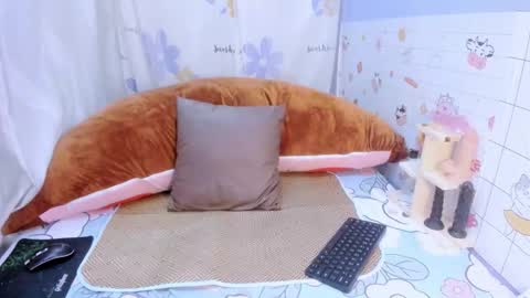 julila online show from September 30, 2025, 3:22 am