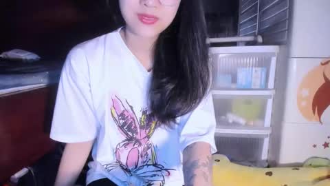 julila online show from October 7, 2025, 6:54 am