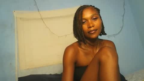 Snapshot of sissi0325 chatting on February 22, 2026, 7:01 pm Sissi0325 online show from February 22, 2026, 7:01 pm