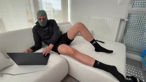 Snapshot of six_quatre chatting on February 26, 2026, 2:05 pm Kamel online show from February 26, 2026, 2:05 pm