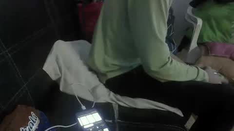 Snapshot of skanky_little_dolls chatting on September 9, 2025, 9:09 am skanky_little_dolls online show from September 9, 2025, 9:09 am