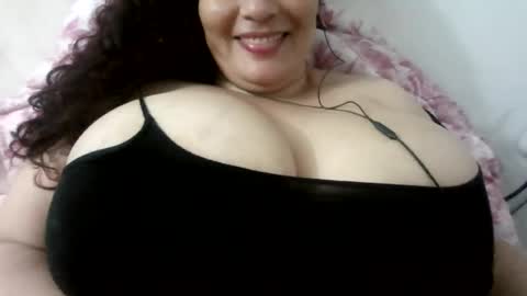 skarkett21 online show from June 17, 2026, 3:53 am