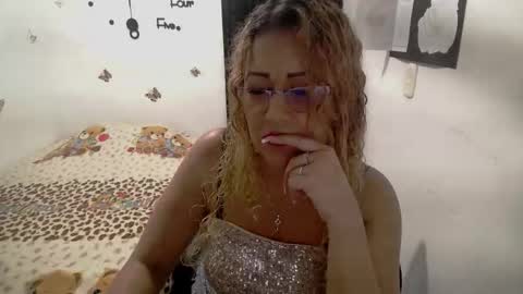 SKARLETH online show from February 28, 2026, 5:08 am