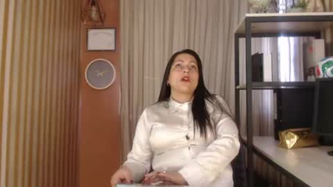 Snapshot of skarlettbarnes chatting on June 20, 2026, 12:19 pm skarlettbarnes online show from June 20, 2026, 12:19 pm