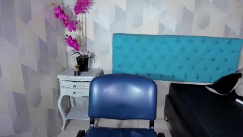 Snapshot of skarlettkray chatting on October 4, 2025, 11:03 pm Skarlet online show from October 4, 2025, 11:03 pm