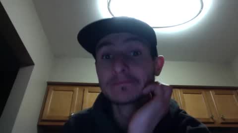 Snapshot of skater_v2 chatting on February 14, 2025, 10:04 pm Christopher online show from February 14, 2025, 10:04 pm