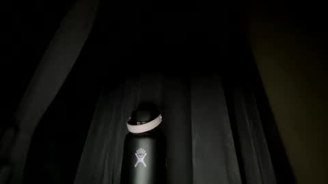 skaterbate222 online show from April 10, 2026, 6:51 am