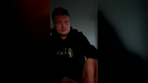 skeldingxxx online show from May 18, 2026, 7:52 pm