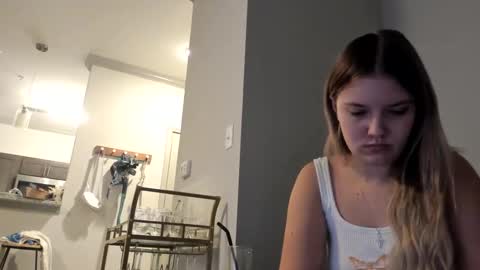 Snapshot of skiimaskabby chatting on September 28, 2025, 12:05 am skiimaskabby online show from September 28, 2025, 12:05 am