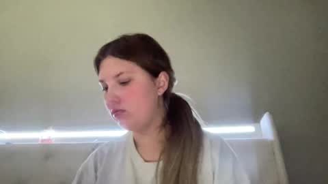 Snapshot of skiimaskabby chatting on December 16, 2025, 2:55 pm skiimaskabby online show from December 16, 2025, 2:55 pm