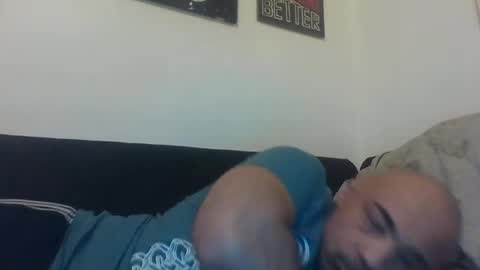 Snapshot of skinboys chatting on January 13, 2025, 6:38 pm skinboys online show from January 13, 2025, 6:38 pm