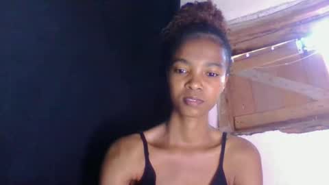 Snapshot of skinny7809 chatting on February 17, 2026, 12:01 pm skinny7809 online show from February 17, 2026, 12:01 pm