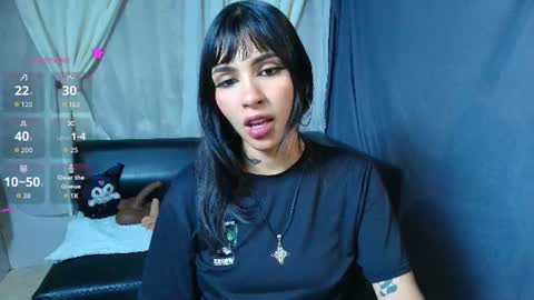 Snapshot of skinny_emily chatting on July 8, 2026, 1:32 am Emily Rojas online show from July 8, 2026, 1:32 am