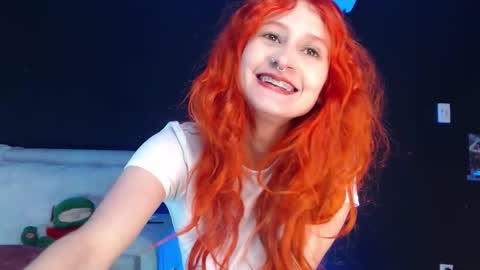 Snapshot of skinny_raven chatting on December 16, 2025, 1:21 am Marion online show from December 16, 2025, 1:21 am