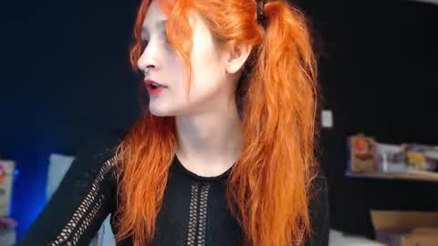 Snapshot of skinny_raven chatting on January 17, 2026, 5:49 pm Marion online show from January 17, 2026, 5:49 pm