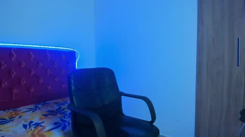 sam online show from April 11, 2026, 4:50 am