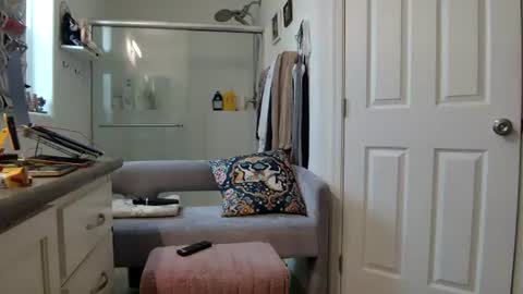 skinnyasianmilf online show from July 20, 2026, 6:21 pm
