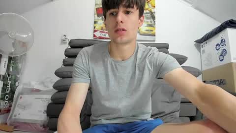 skinnyguywithbigd online show from May 14, 2026, 2:57 pm