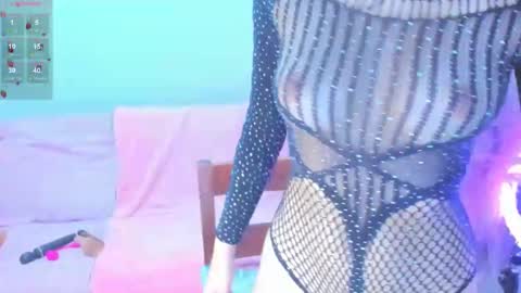 Snapshot of skinnyhorny_ chatting on September 21, 2025, 2:35 am SKINNYHORNY online show from September 21, 2025, 2:35 am