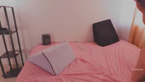 Snapshot of skinnys_couple_ chatting on February 20, 2026, 3:45 pm Dan and Yeimy online show from February 20, 2026, 3:45 pm