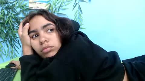 Snapshot of skinnysofia18 chatting on July 4, 2026, 2:34 pm sofia online show from July 4, 2026, 2:34 pm