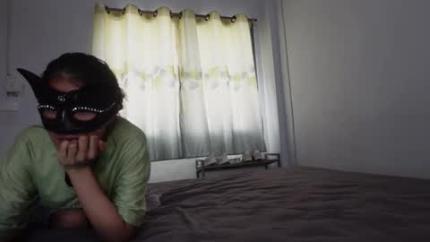 skinnythai4u online show from March 20, 2026, 7:57 am