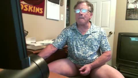 Snapshot of skn1960e chatting on July 2, 2026, 2:01 pm skn1960e online show from July 2, 2026, 2:01 pm