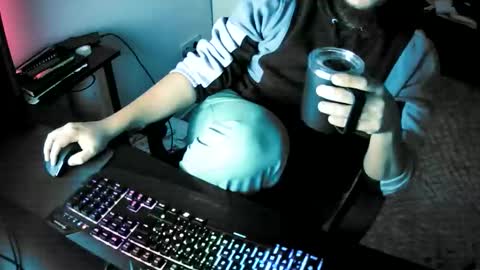 Snapshot of skullcandyyyy chatting on March 16, 2026, 4:51 am skullcandyyyy online show from March 16, 2026, 4:51 am