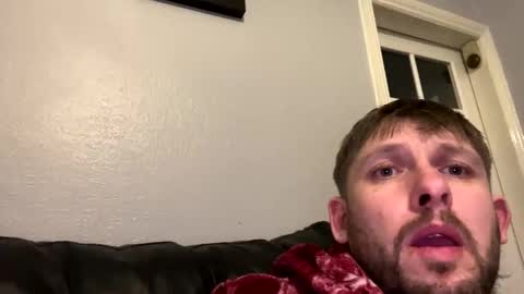 Snapshot of skuzzy25 chatting on March 9, 2025, 3:43 am skuzzy25 online show from March 9, 2025, 3:43 am