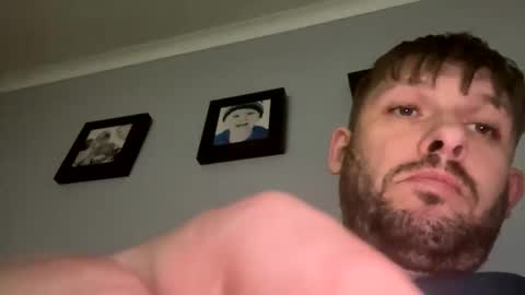 Snapshot of skuzzy25 chatting on November 6, 2025, 7:53 am skuzzy25 online show from November 6, 2025, 7:53 am