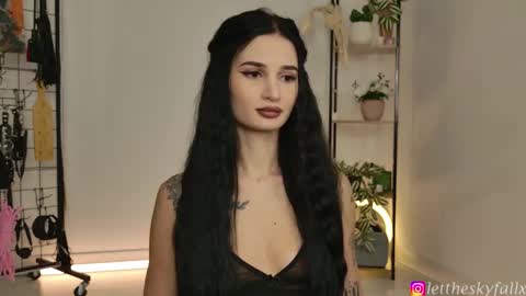 Eliza online show from March 18, 2026, 11:19 pm