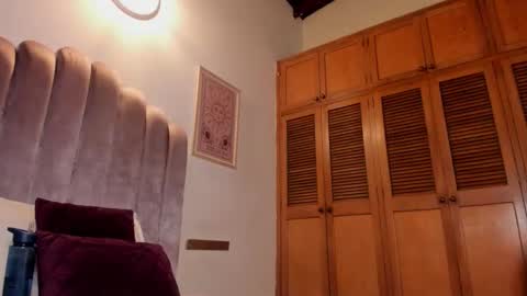 Sky Caroline online show from March 5, 2026, 9:22 pm