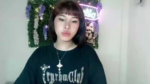 Snapshot of sky_fox_sweetxx chatting on January 7, 2025, 8:45 am online show from January 7, 2025, 8:45 am