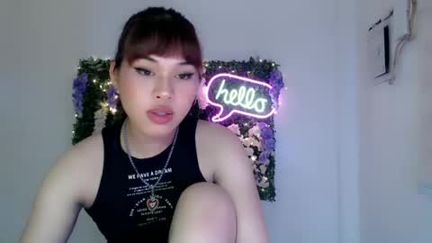 Snapshot of sky_fox_sweetxx chatting on January 23, 2025, 12:09 pm online show from January 23, 2025, 12:09 pm