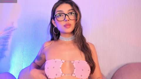 Snapshot of sky_rosee chatting on December 14, 2024, 5:14 pm Sky online show from December 14, 2024, 5:14 pm