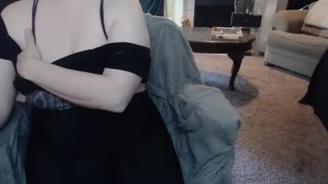 SKYLE   online show from March 1, 2026, 8:00 pm